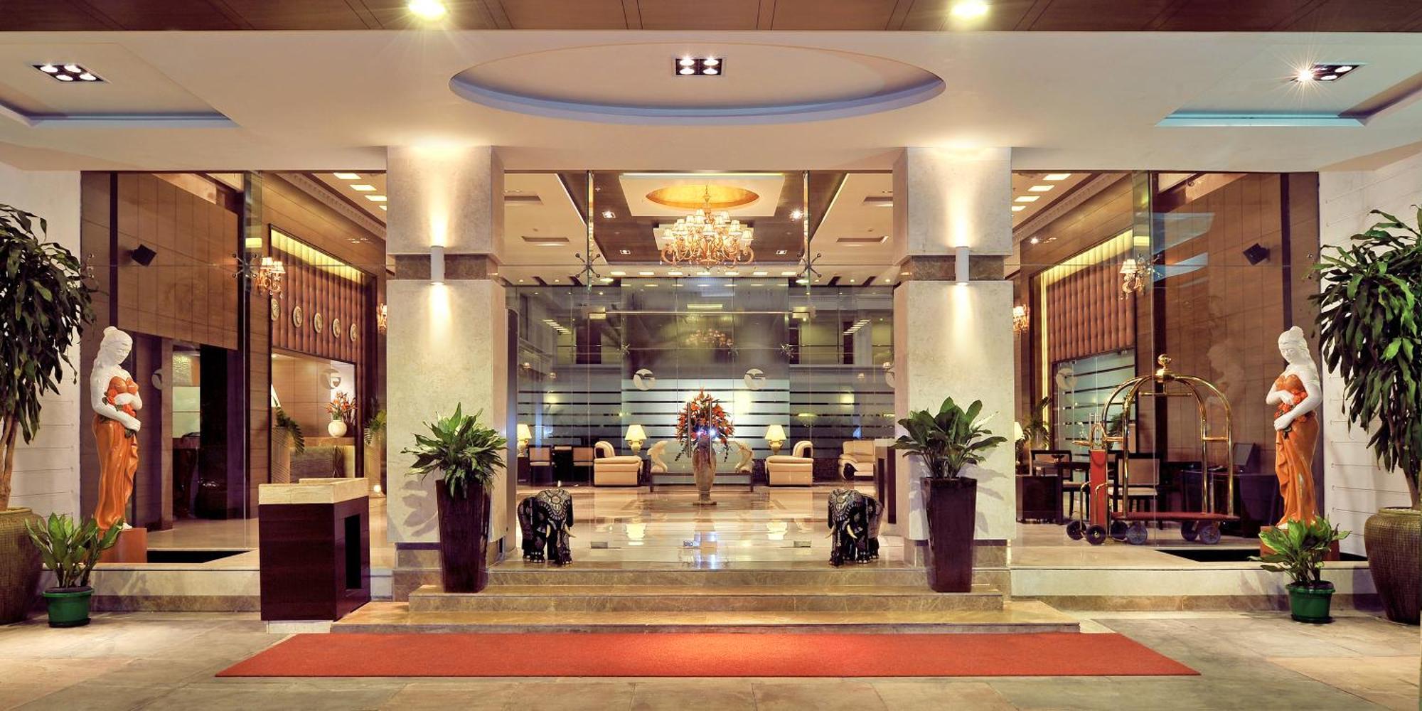 포춘 Jp 팰리스 호텔 마이소르 외부 사진 Lobby